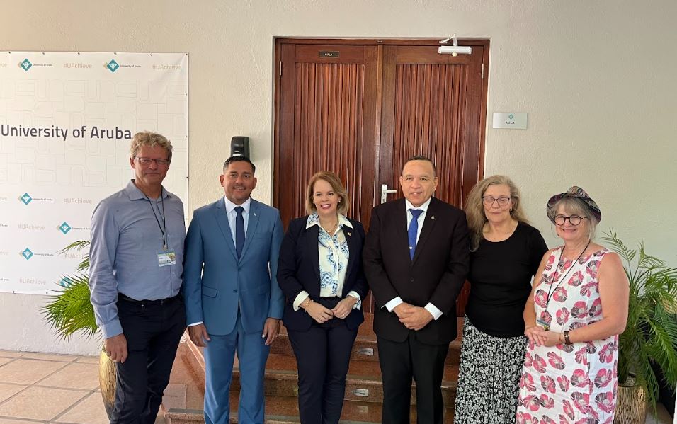 Ministers and Honorary Guests at Turning The Tide event at the University of Aruba